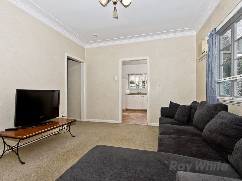 15 Sheehy Street, STAFFORD QLD 4053, Stafford - Thumbnail 3