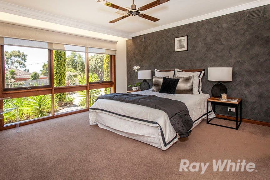 4 Kimberley Court, Mount Waverley VIC 3149, Mount Waverley - Thumbnail 6