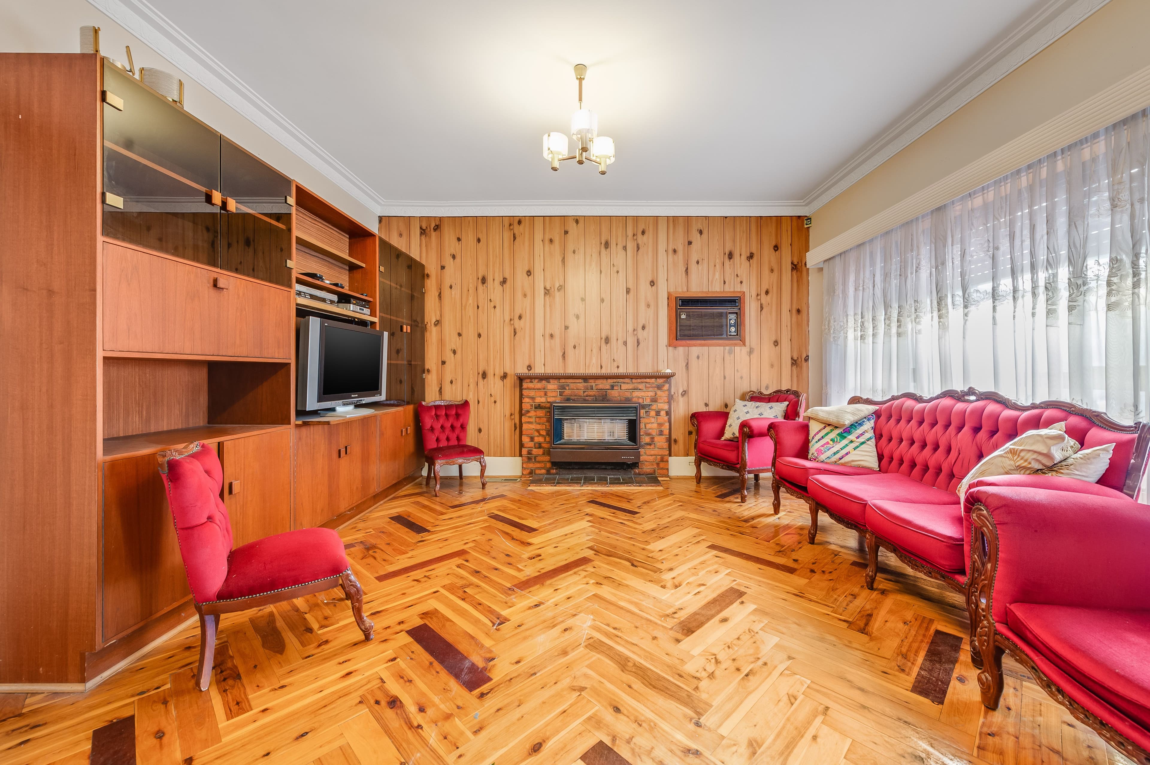 7 Savige Street, Newport VIC 3015, Newport - Thumbnail 2