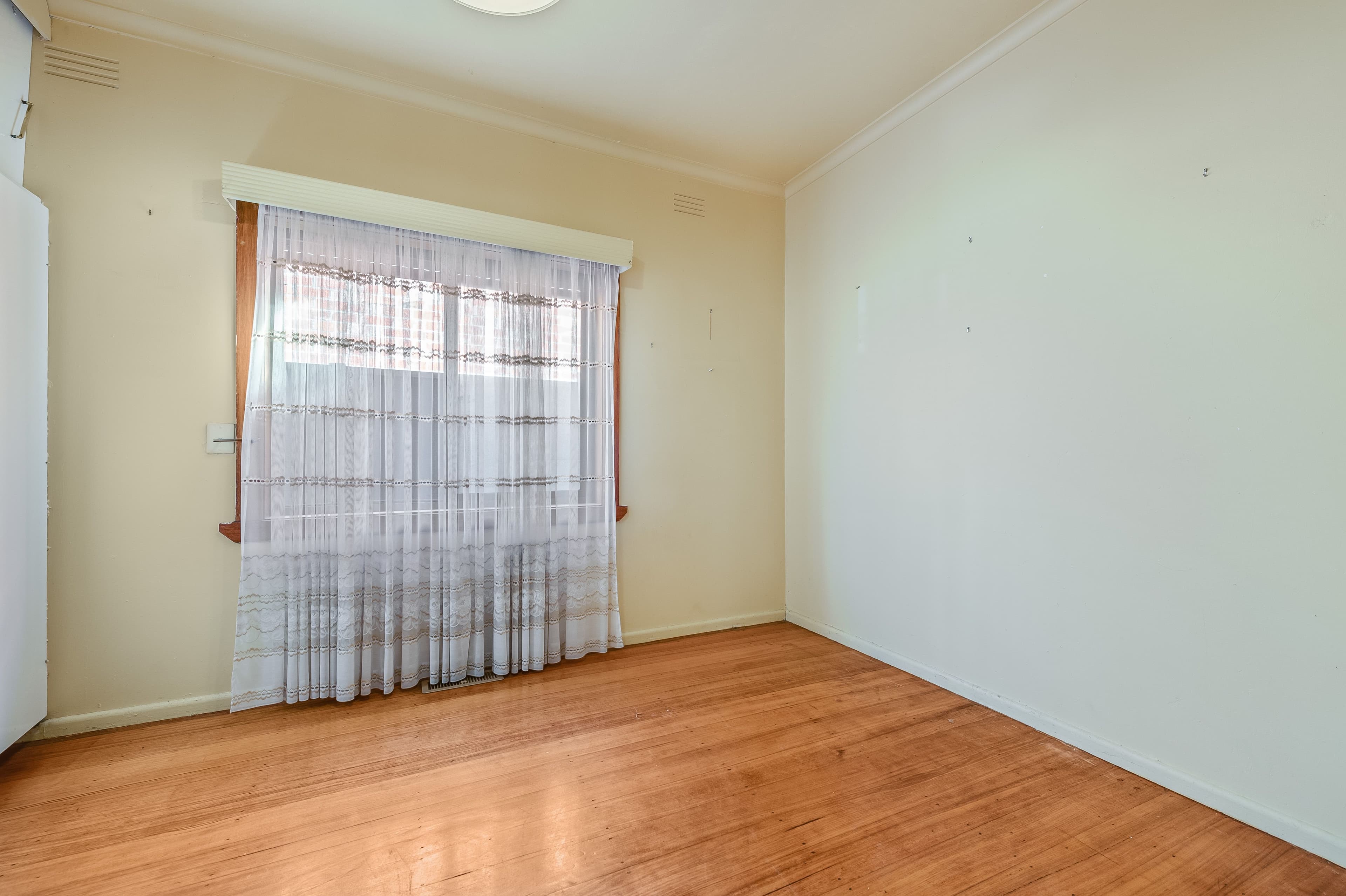 7 Savige Street, Newport VIC 3015, Newport - Thumbnail 7