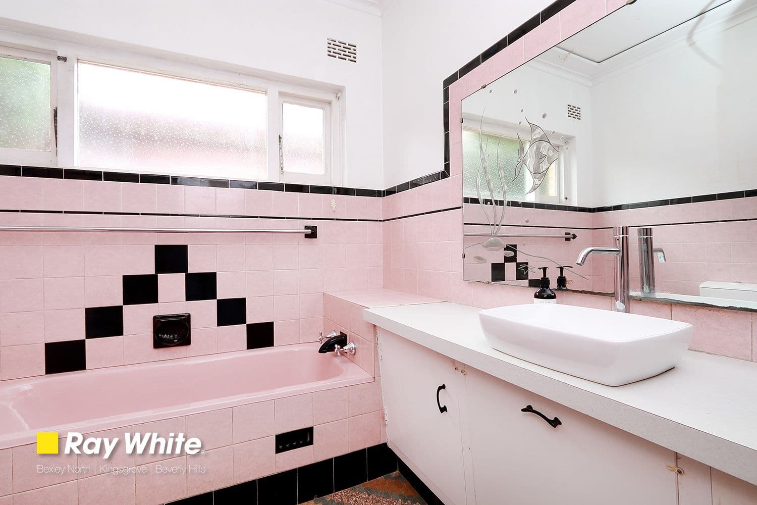 33 Mayfair Crescent, Beverly Hills NSW 2209, Beverly Hills - Thumbnail 4