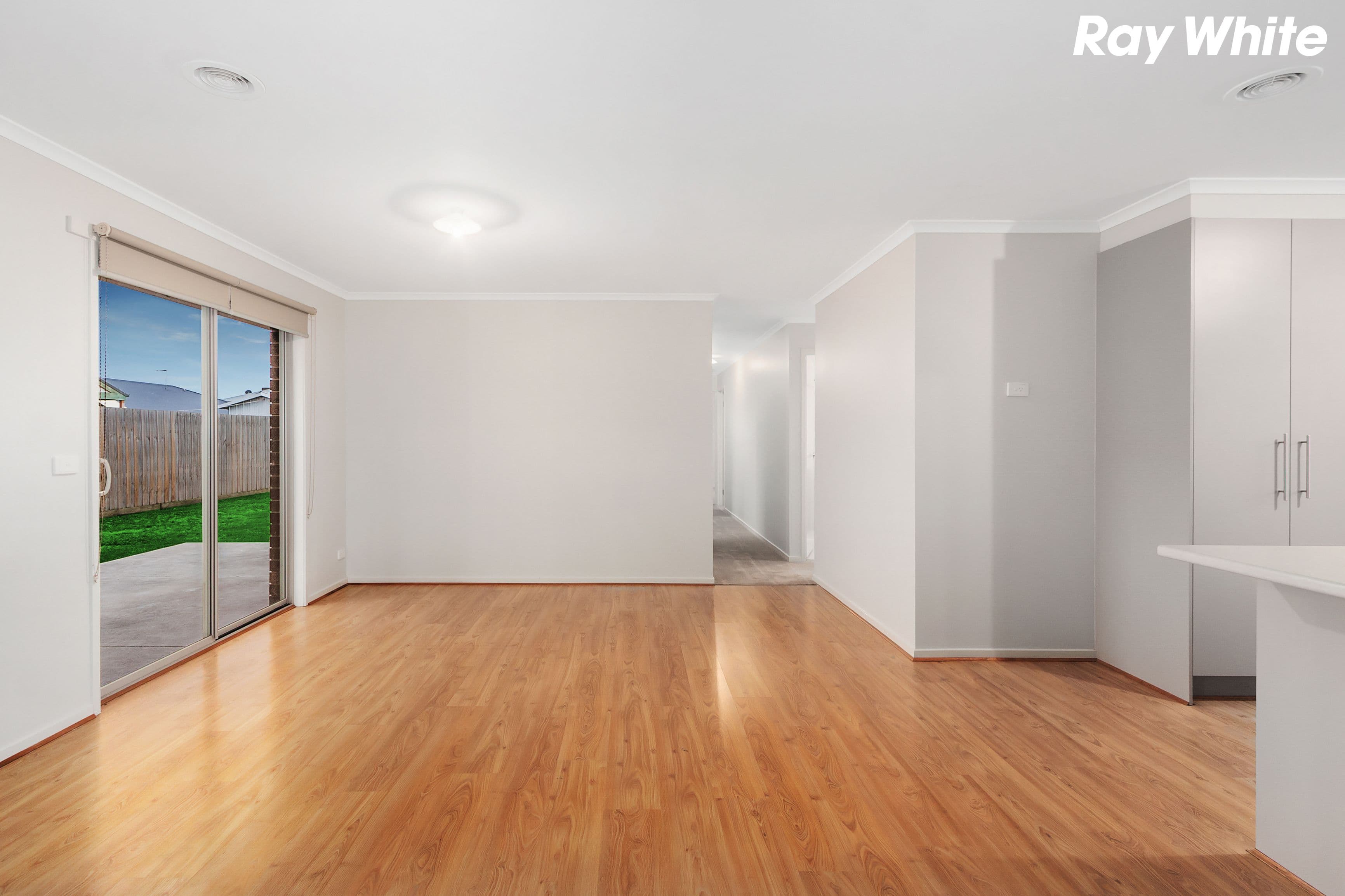 12 Ruby Avenue, Koo Wee Rup VIC 3981, Koo Wee Rup - Thumbnail 5