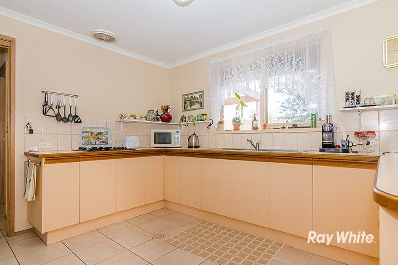 4 Blueberry Close, Cranbourne North VIC 3977, Cranbourne North - Thumbnail 6