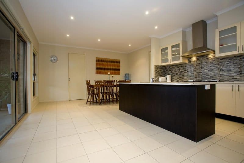 25 Haugh Street, LOVELY BANKS VIC 3221, Lovely Banks - Thumbnail 5