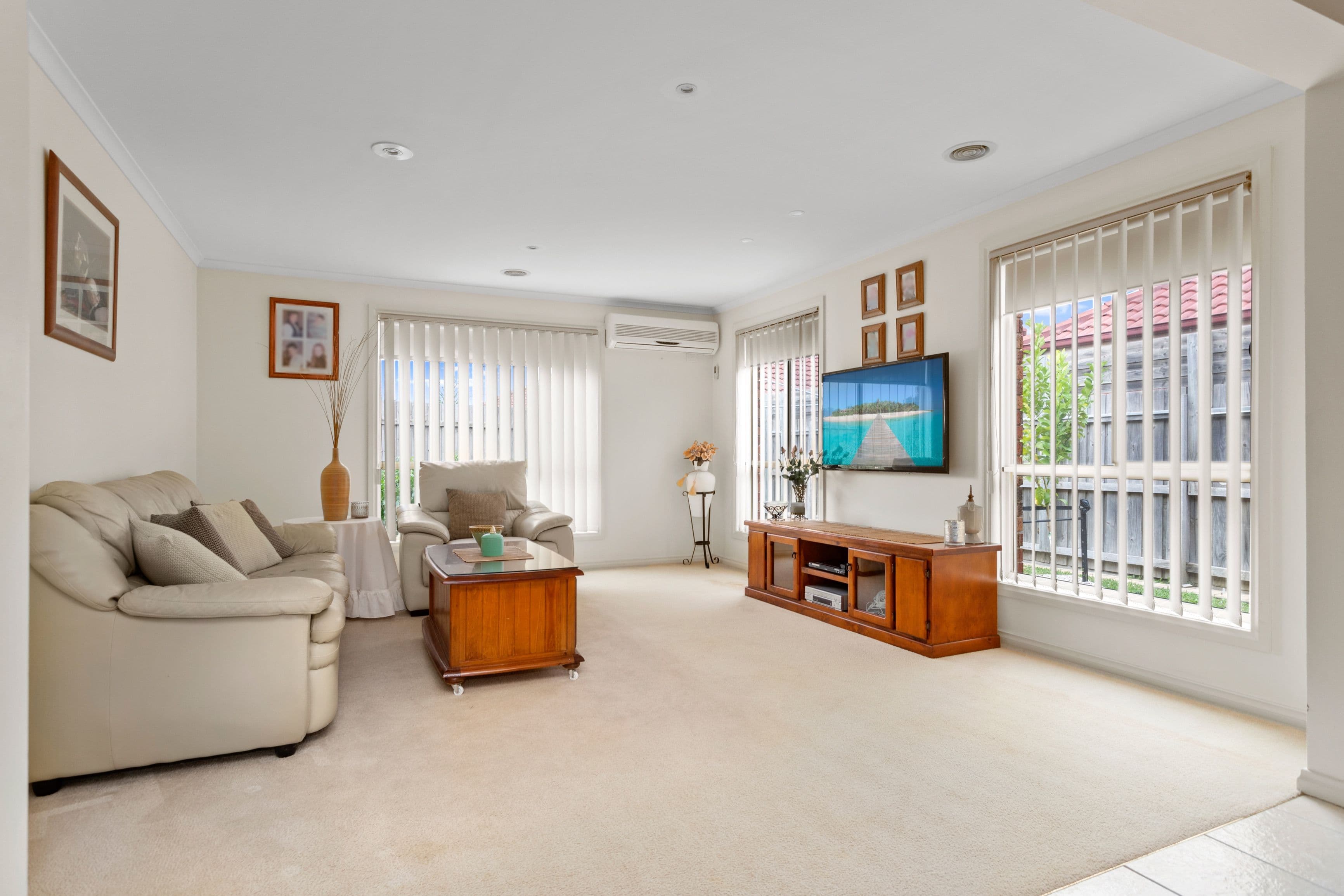 82 Twin River Drive, South Morang VIC 3752, South Morang - Thumbnail 2