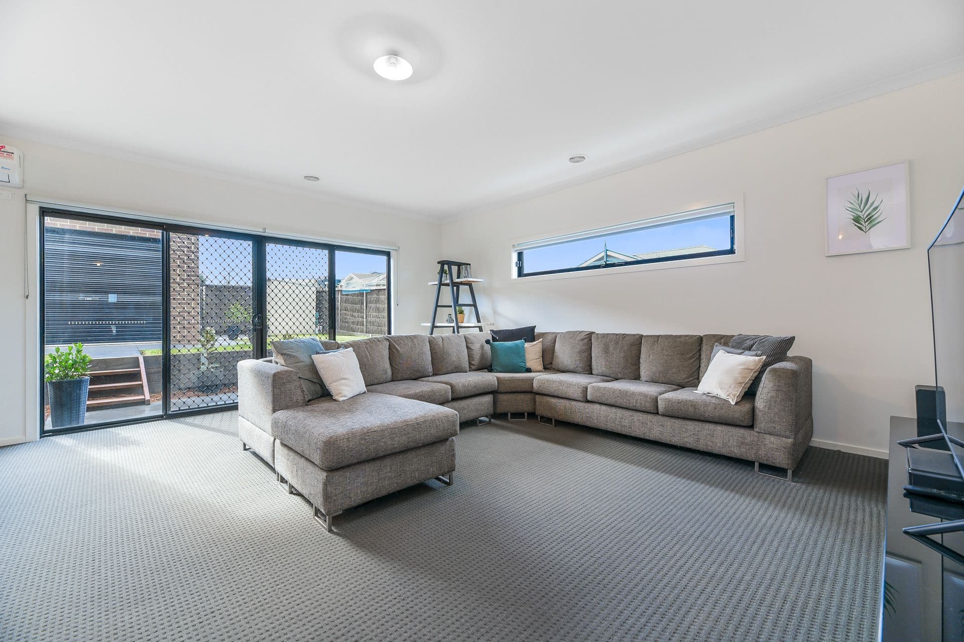 17 Cotswold Crescent, Officer VIC 3809, Officer - Thumbnail 7