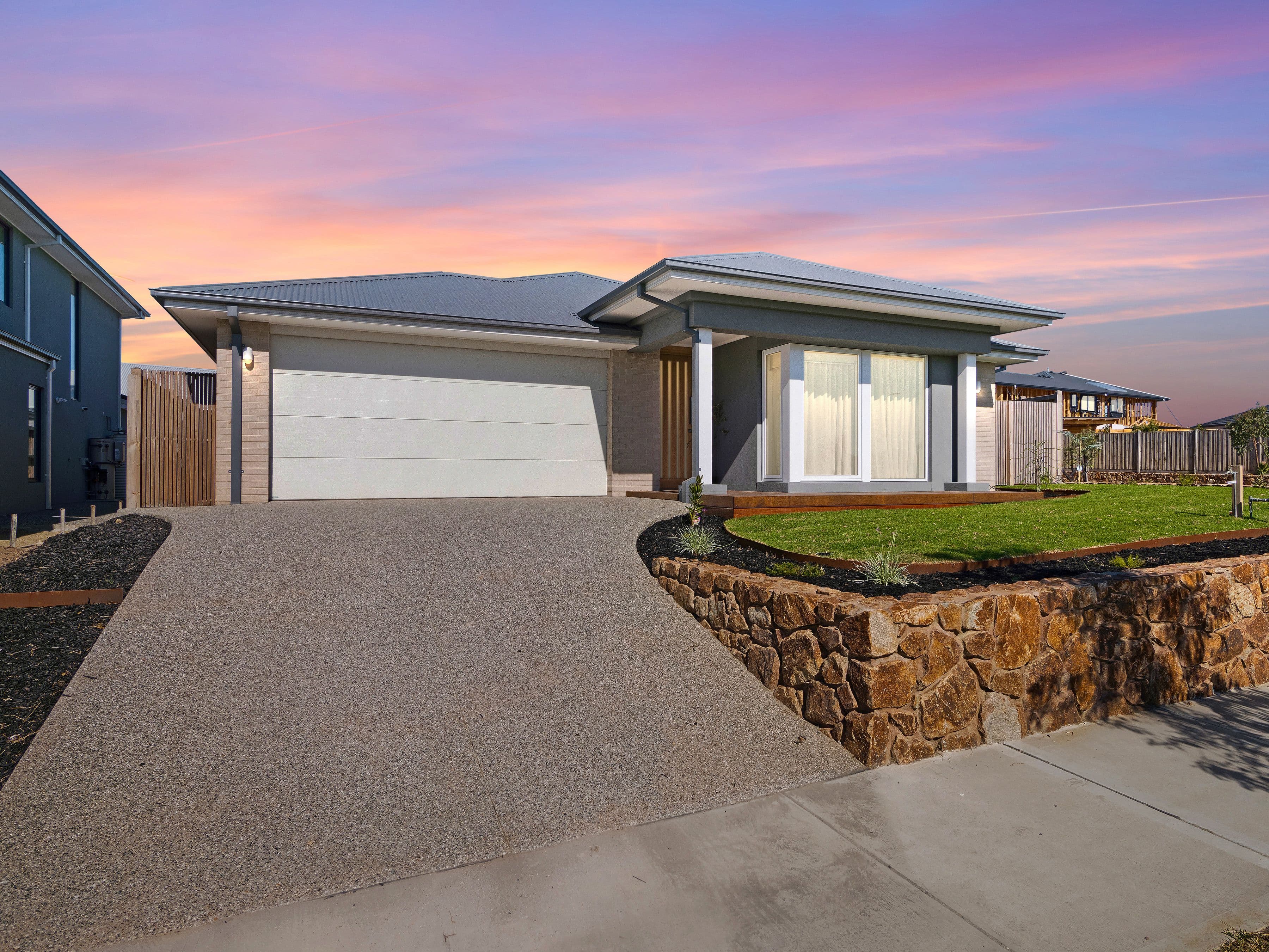21 NORFOLK Avenue, Lake Albert, Lake Albert - Image 1