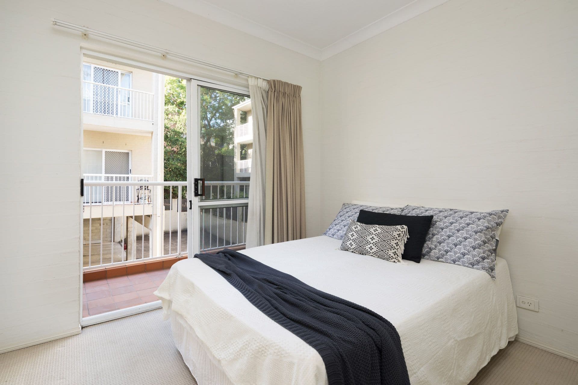 86 Musgrave Road, Indooroopilly QLD 4068, Indooroopilly - Thumbnail 6