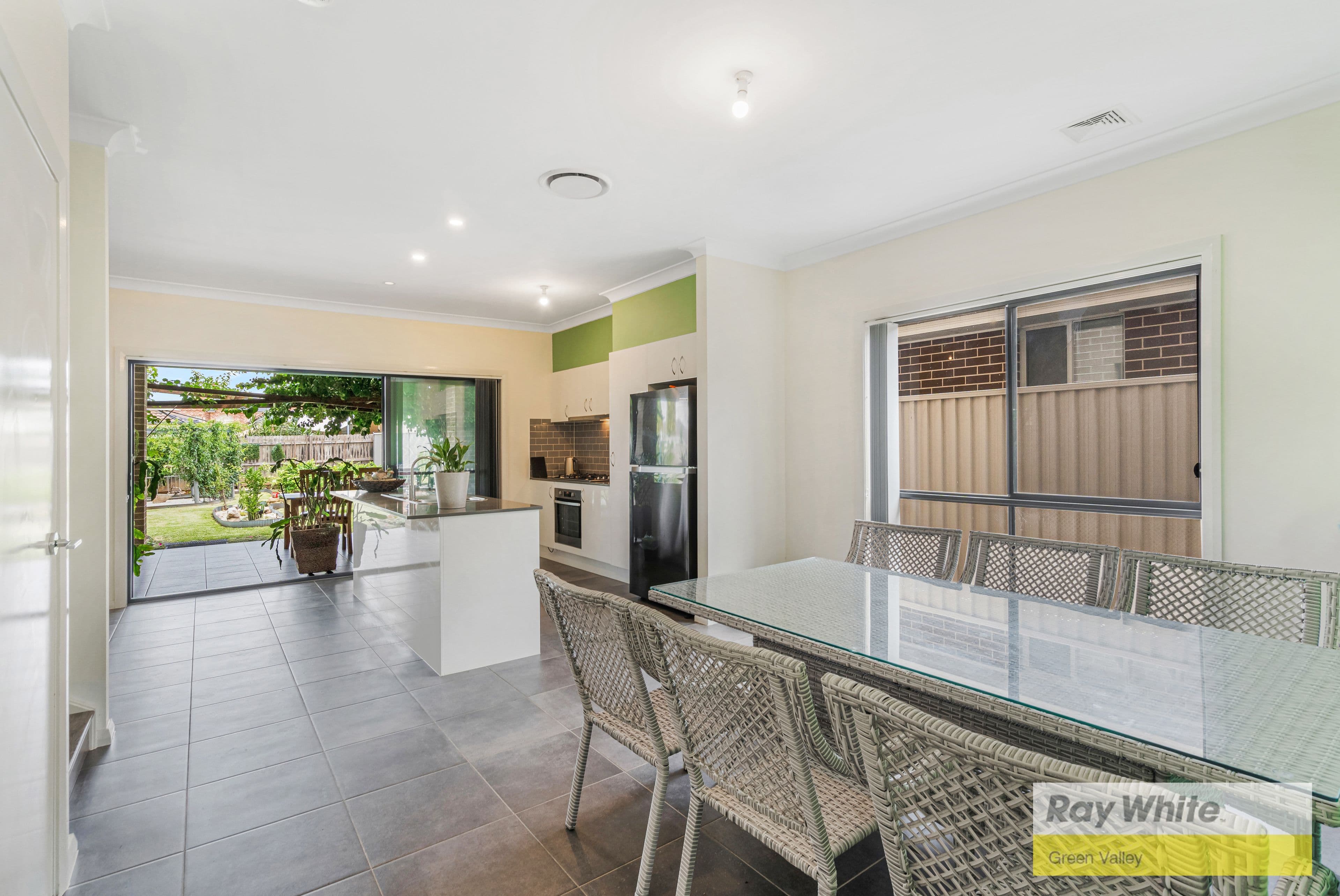 20 Alpine Place, Carnes Hill NSW 2171, Carnes Hill - Thumbnail 5