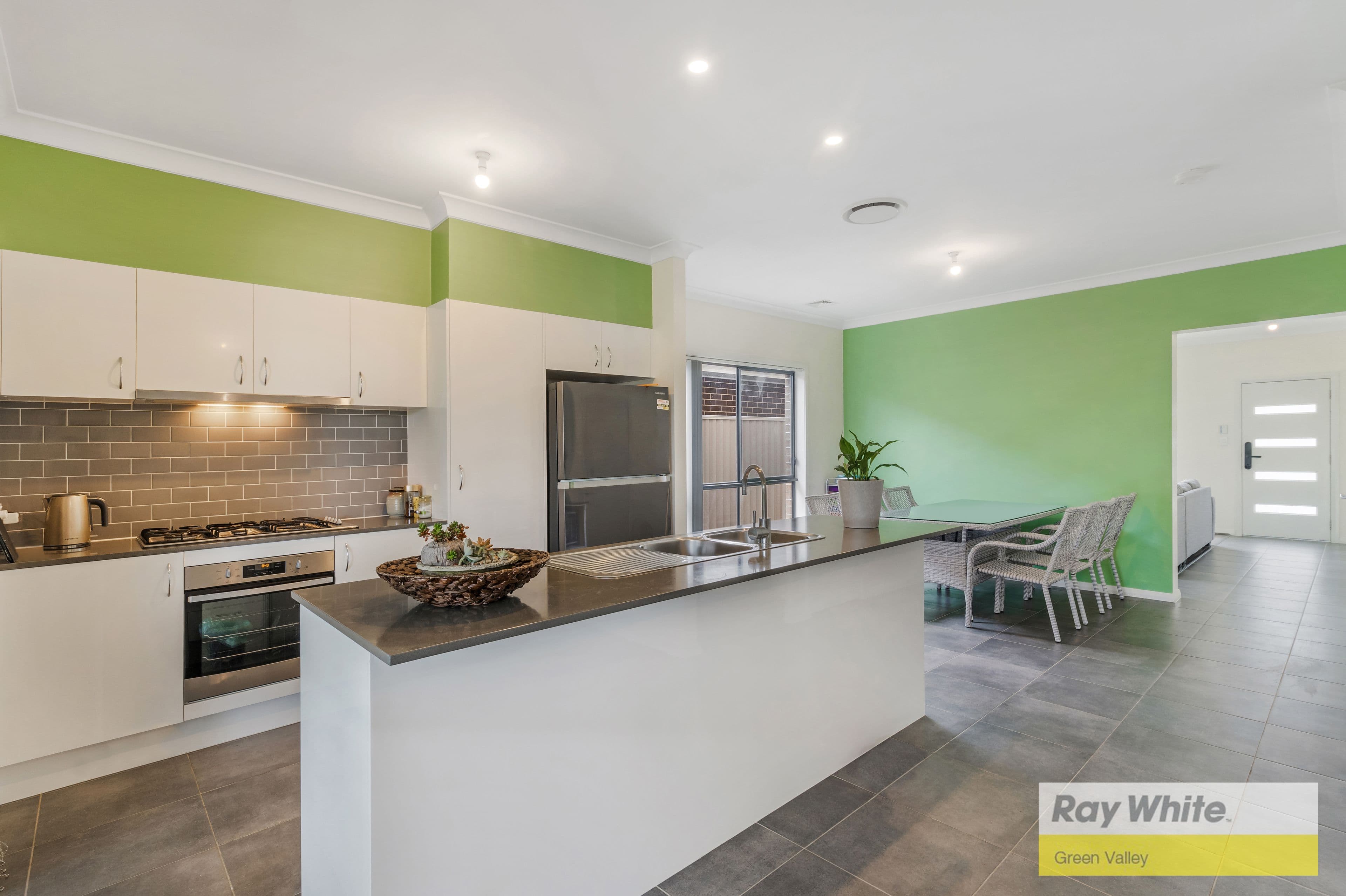 20 Alpine Place, Carnes Hill NSW 2171, Carnes Hill - Thumbnail 7