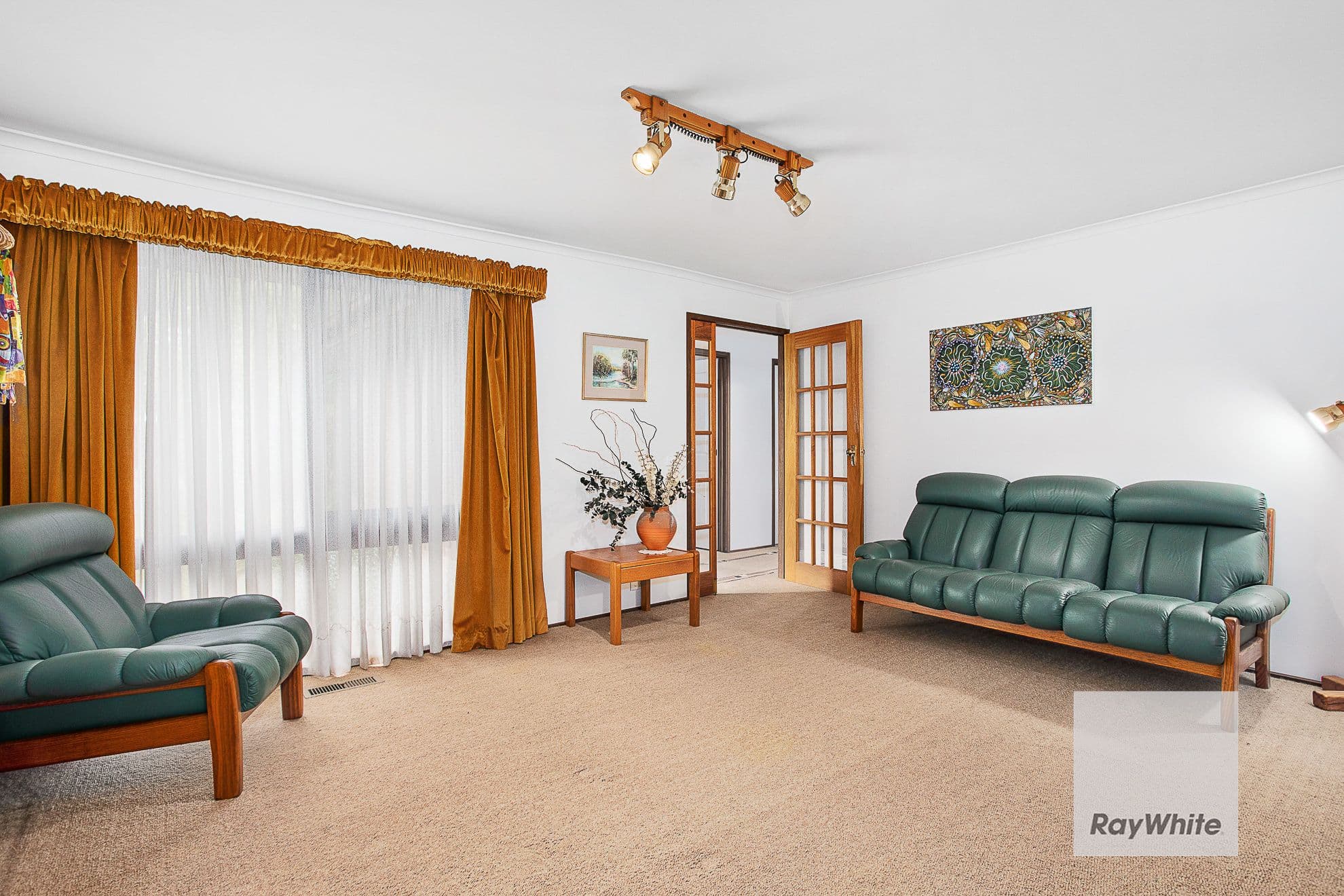 10 Durban Court, Keilor Downs VIC 3038, Keilor Downs - Thumbnail 2