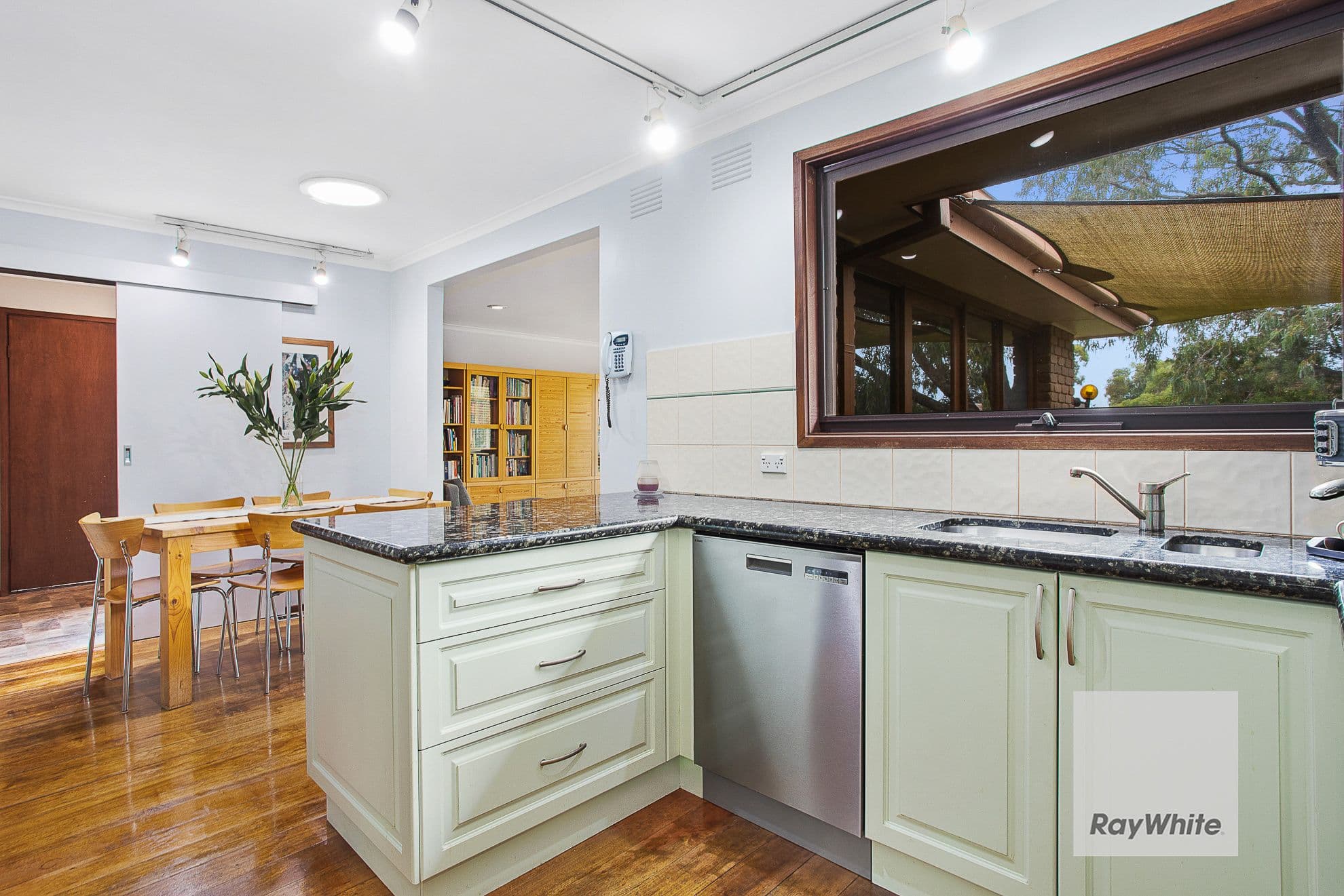 10 Durban Court, Keilor Downs VIC 3038, Keilor Downs - Thumbnail 3