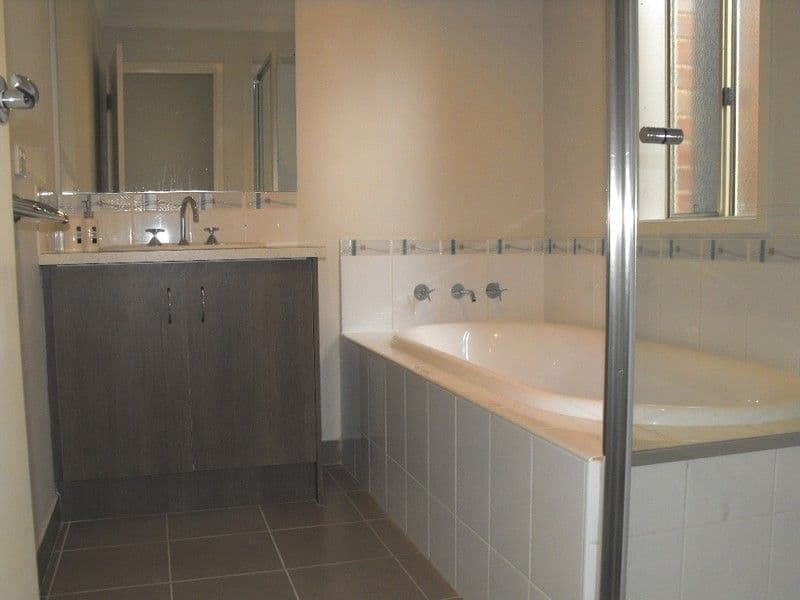 7 Shaftsbury Drive, Epping VIC 3076, Epping - Thumbnail 3