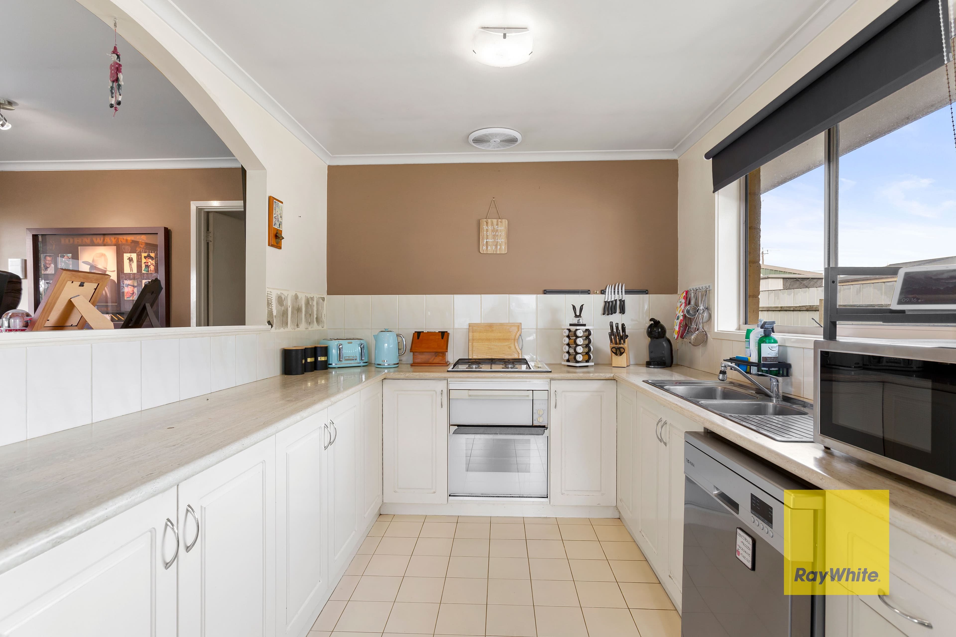 2 Melba Close, MOOLAP VIC 3224, Moolap - Thumbnail 3