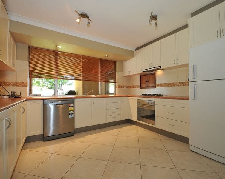 23 Mangles Street, WARNBRO WA 6169, Warnbro - Thumbnail 2