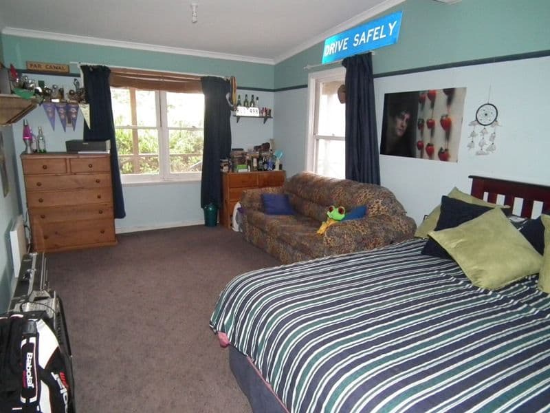 12 Lorraine Avenue, NAGAMBIE VIC 3608, Nagambie - Thumbnail 4