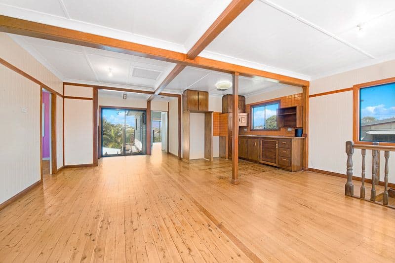 35 Robertson Avenue, MARGATE QLD 4019, Margate - Thumbnail 2