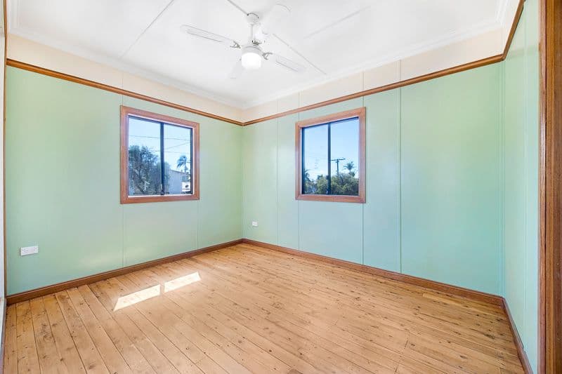 35 Robertson Avenue, MARGATE QLD 4019, Margate - Thumbnail 5