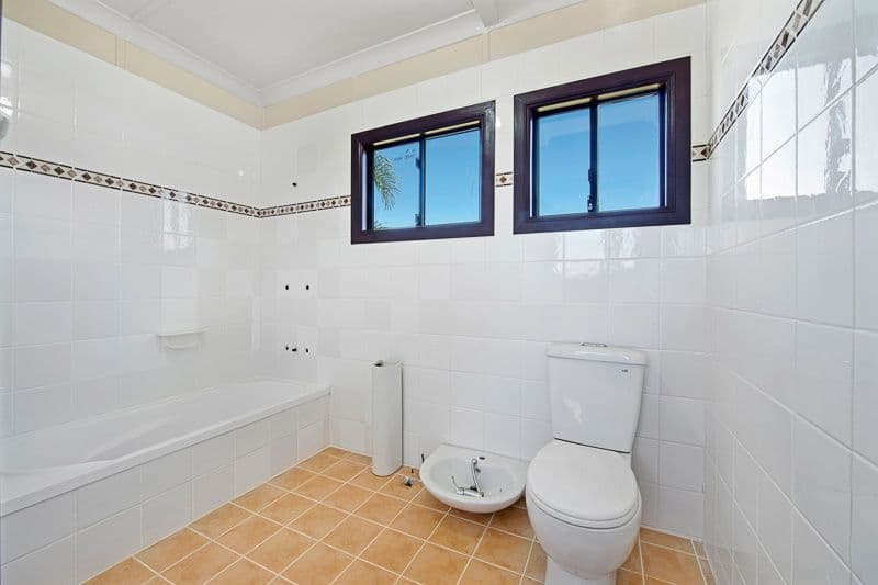 35 Robertson Avenue, MARGATE QLD 4019, Margate - Thumbnail 8