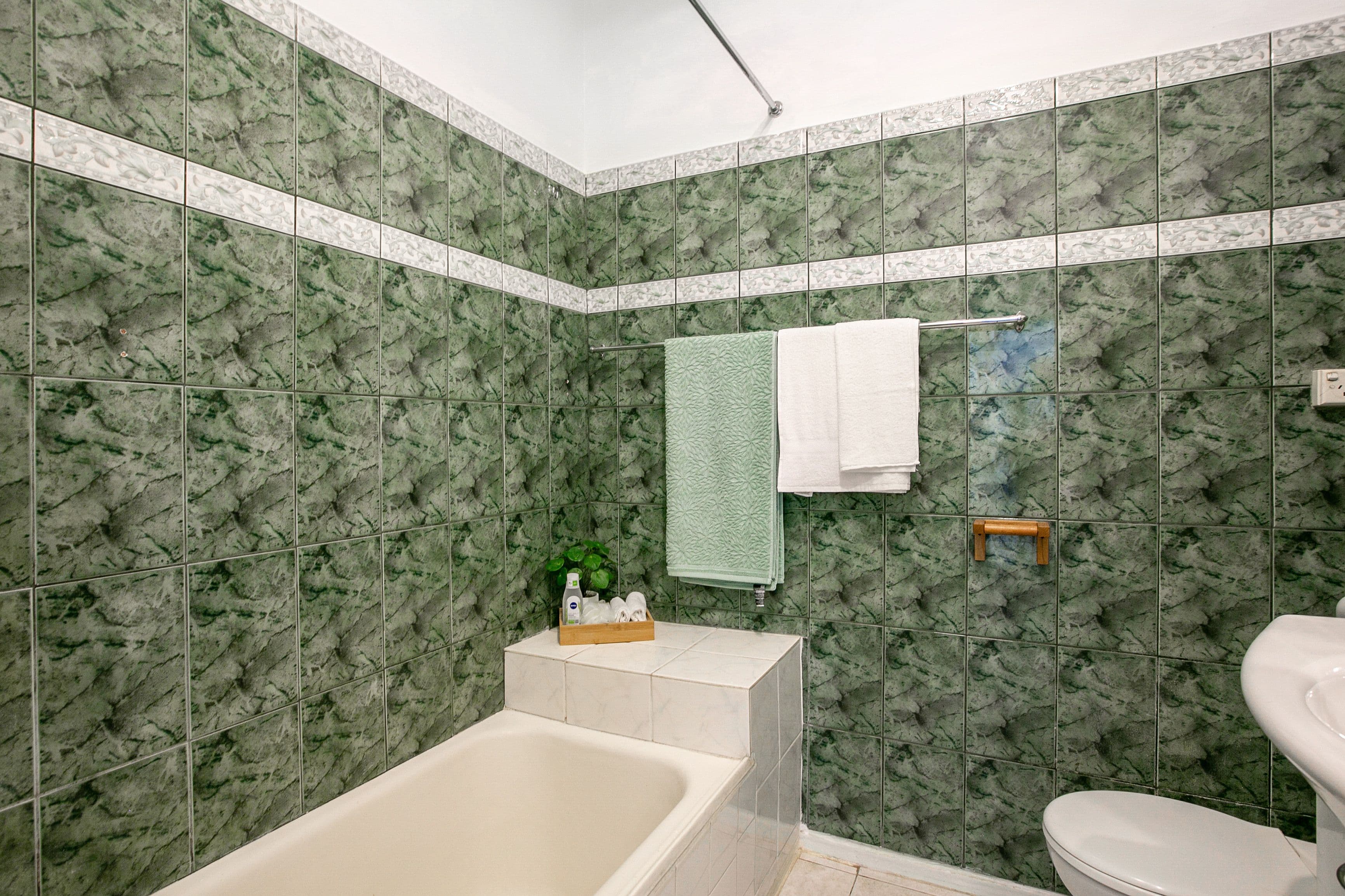 1 Eisenhower Street, Reservoir VIC 3073, Reservoir - Thumbnail 6