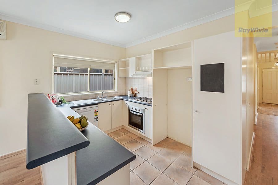 27 Willmott Drive, Craigieburn VIC 3064, Craigieburn - Thumbnail 3