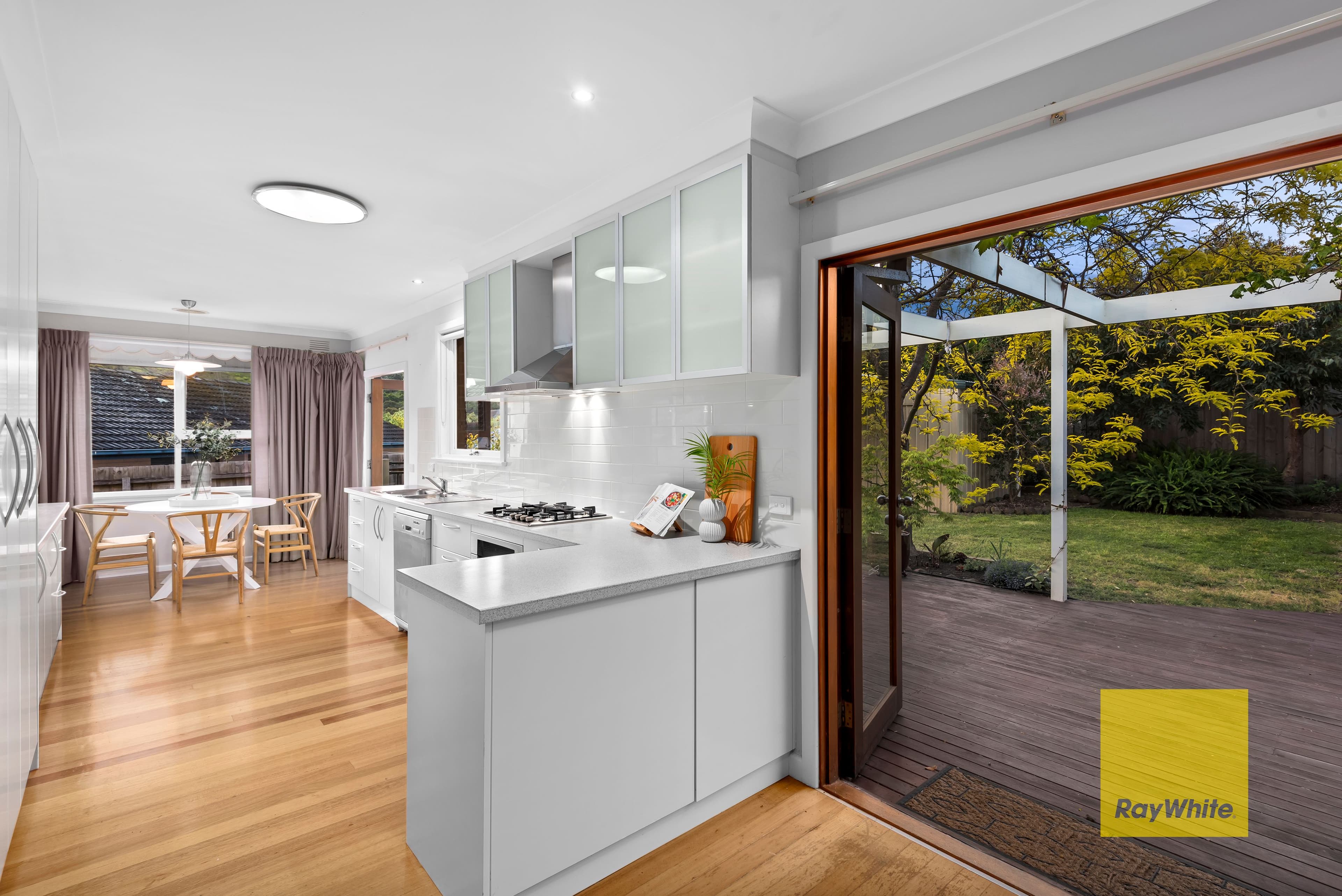 24 Ballater Avenue, Newtown VIC 3220, Newtown - Thumbnail 5
