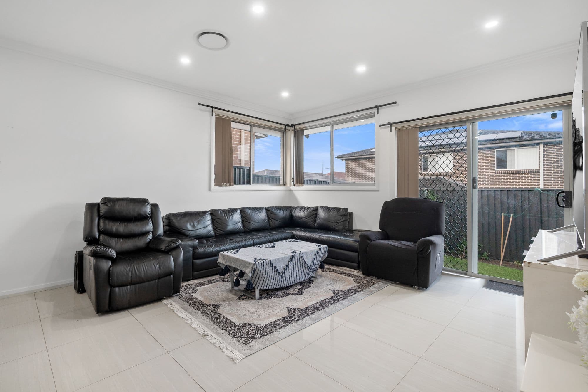 9b Hinton Loop, Oran Park NSW 2570, Oran Park - Thumbnail 4