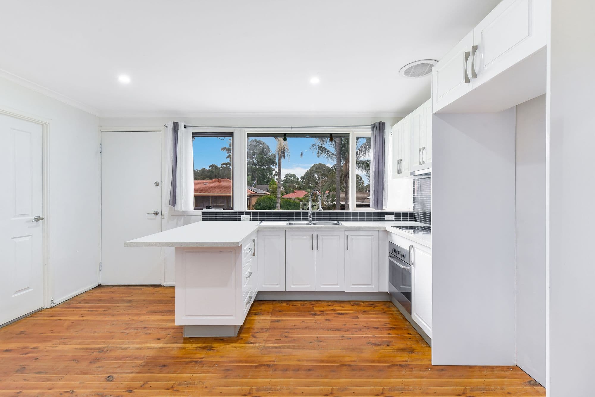 83 The Parkway, Bradbury NSW 2560, Bradbury - Thumbnail 2