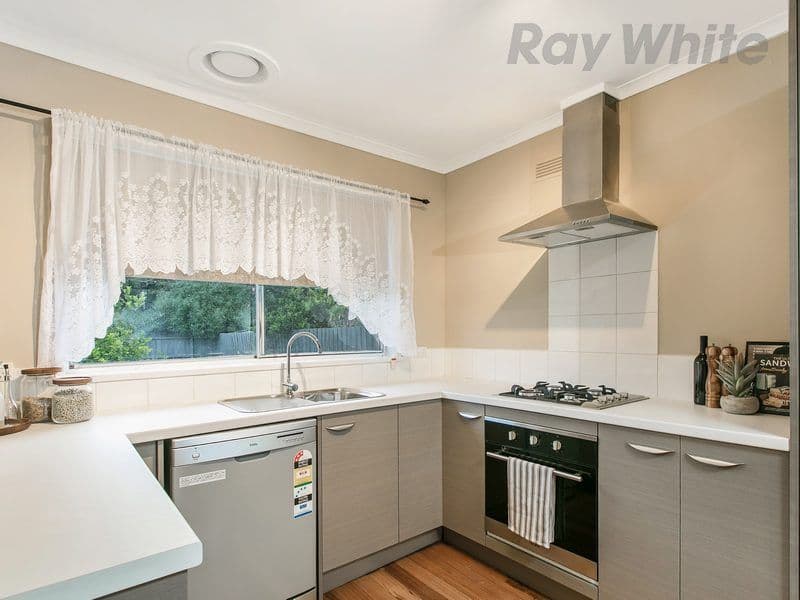 70 East Road, Seaford VIC 3198, Seaford - Thumbnail 2