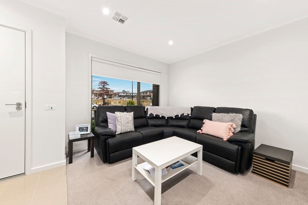 116 Harcrest Boulevard, Wantirna South VIC 3152, Wantirna South - Thumbnail 7