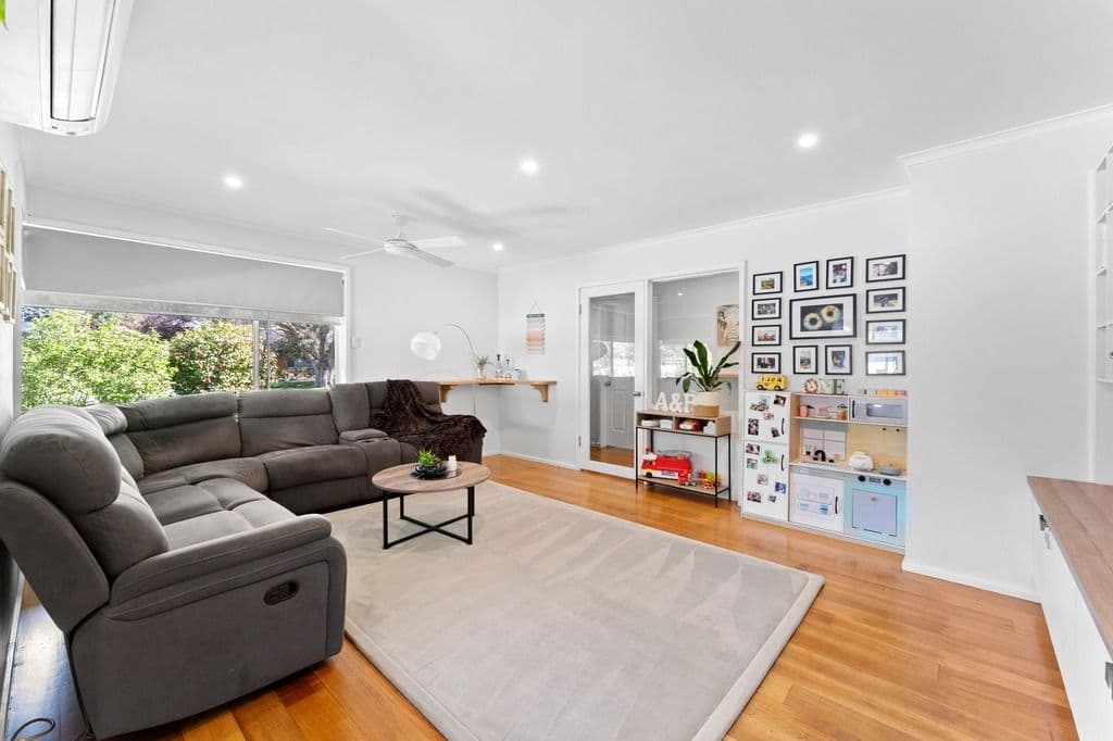 68 Greenslopes Drive, Mooroolbark VIC 3138, Mooroolbark - Thumbnail 3