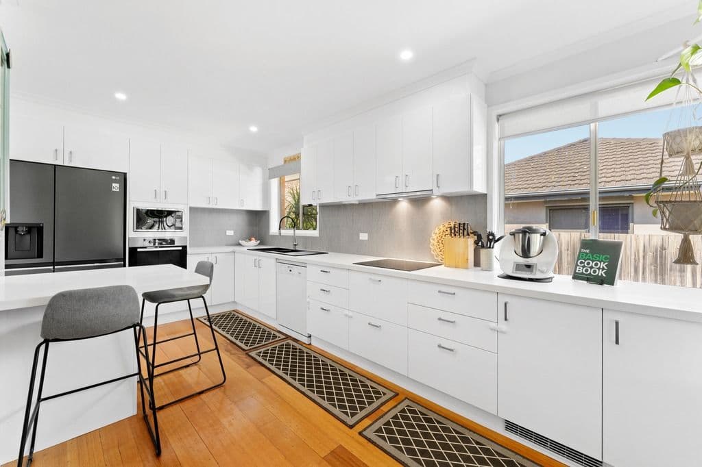 68 Greenslopes Drive, Mooroolbark VIC 3138, Mooroolbark - Thumbnail 5