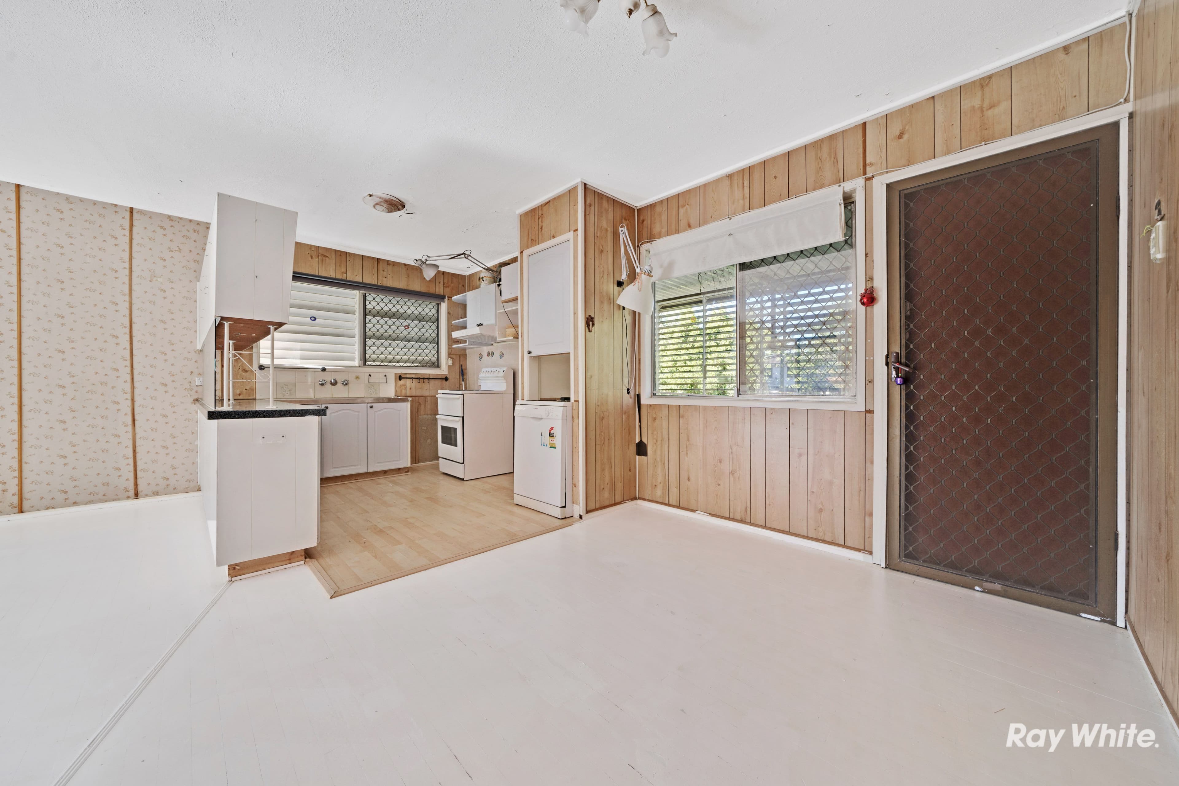 24 Camelia Avenue, Logan Central QLD 4114, Logan Central - Thumbnail 5