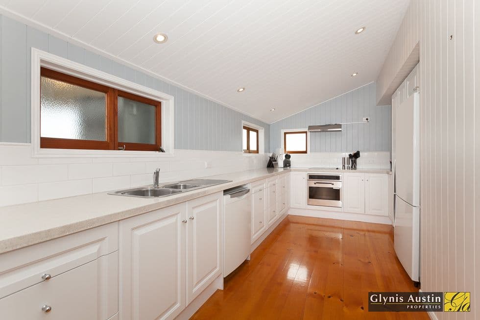 7 Pascal Street, RED HILL QLD 4059, Red Hill - Thumbnail 4