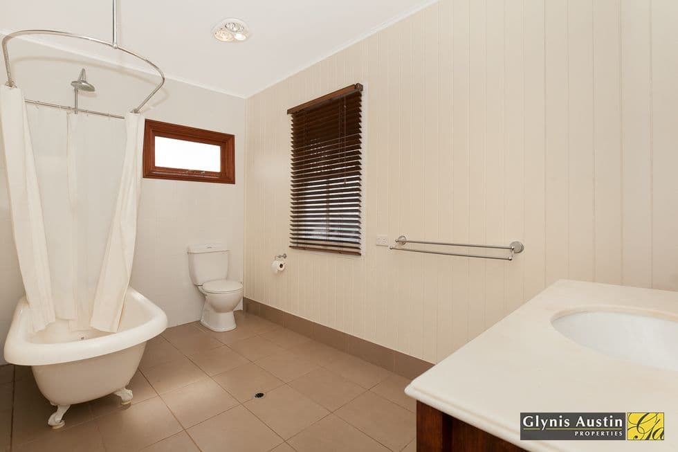 7 Pascal Street, RED HILL QLD 4059, Red Hill - Thumbnail 6