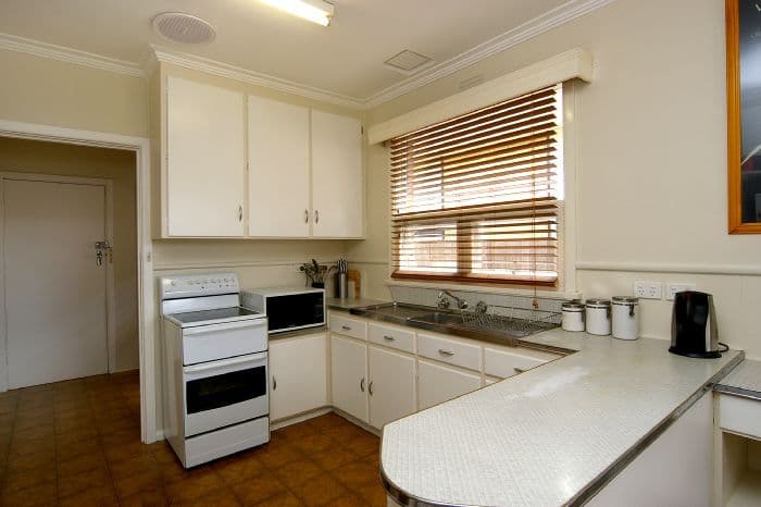 10 McCurdy Road, HERNE HILL VIC 3218, Herne Hill - Thumbnail 5