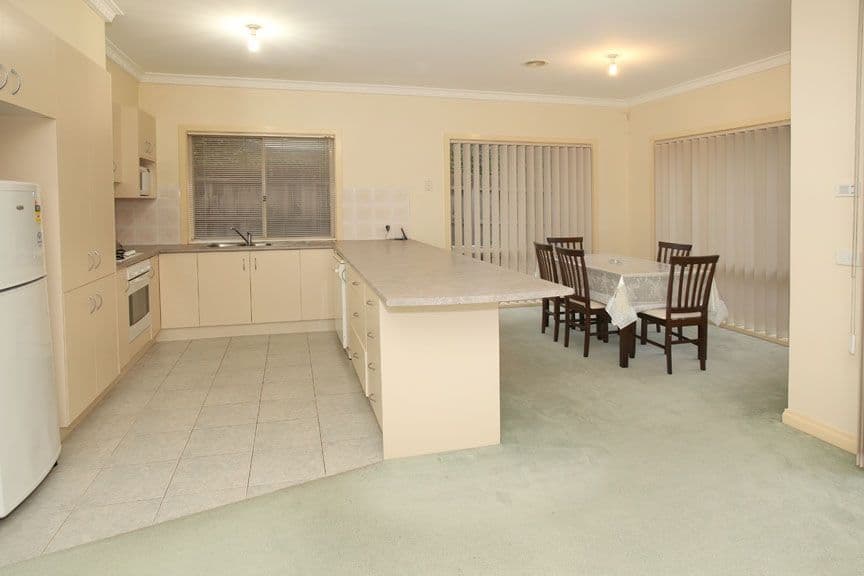 12 Beacon Street, GLEN WAVERLEY VIC 3150, Glen Waverley - Thumbnail 3