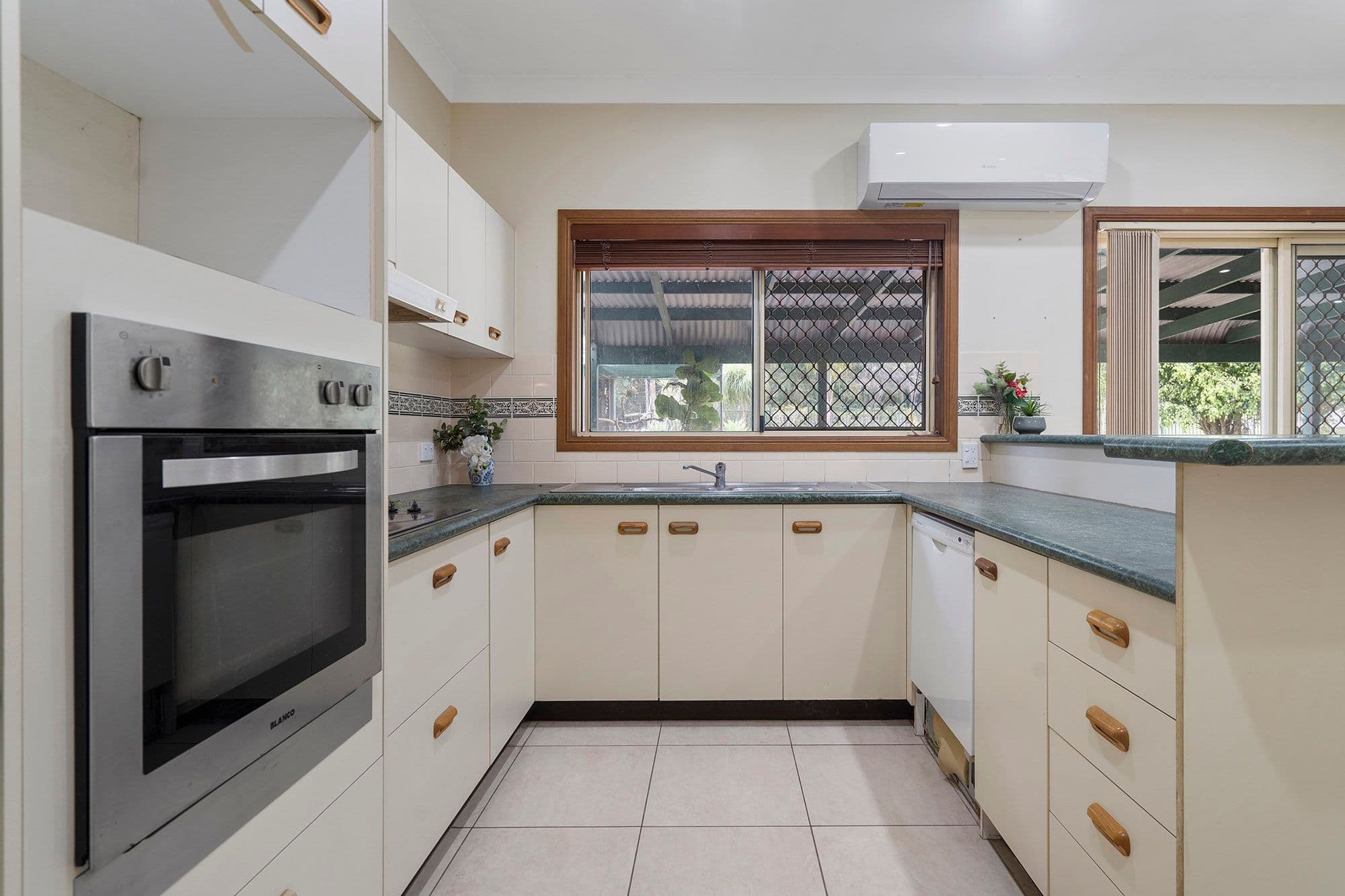 69-73 Thylungra Road, Park Ridge South QLD 4125, Park Ridge South - Thumbnail 7