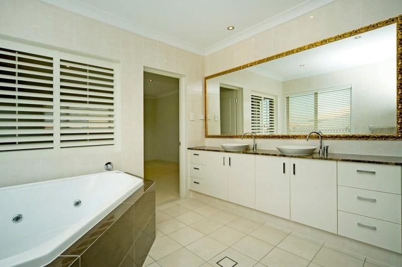 2559 Cressbrook Drive, HOPE ISLAND QLD 4212, Hope Island - Thumbnail 5