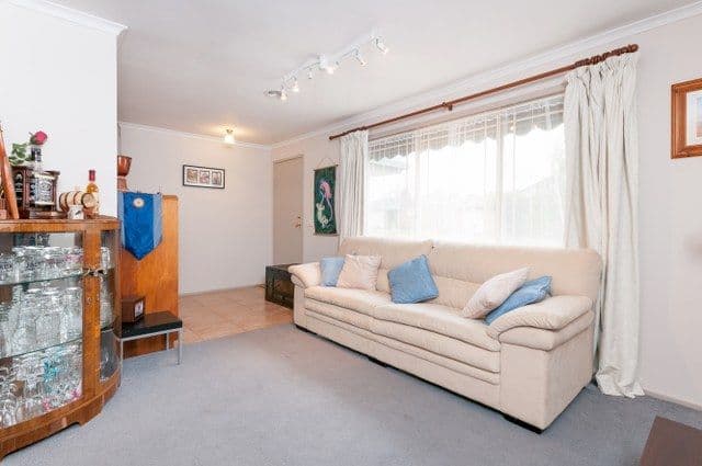 63 Abercarn Avenue, CRAIGIEBURN VIC 3064, Craigieburn - Thumbnail 3