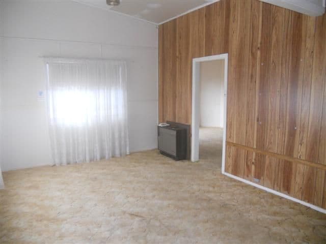 2 Turland Street, ILLABO NSW 2590, Illabo - Thumbnail 4