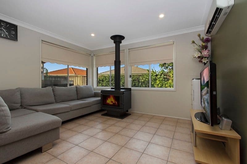 169 Woodcroft Drive, Woodcroft - Thumbnail 2
