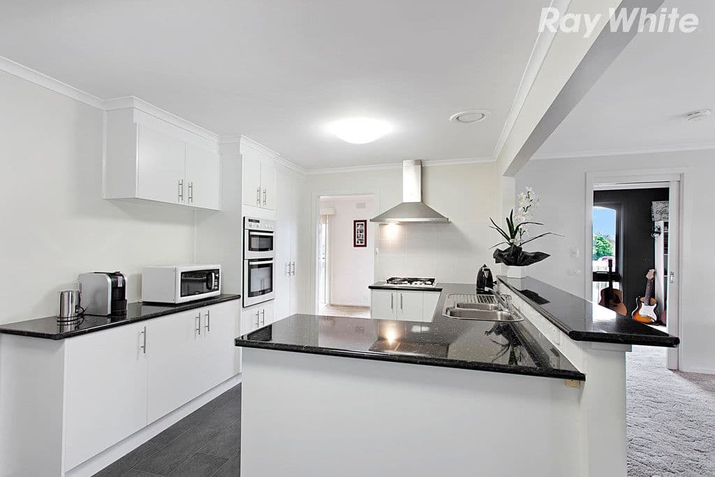 6 Riding Way, Ferntree Gully VIC 3156, Ferntree Gully - Thumbnail 4