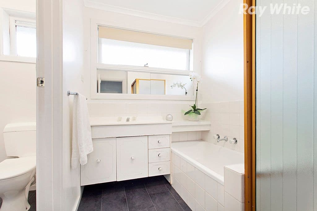 6 Riding Way, Ferntree Gully VIC 3156, Ferntree Gully - Thumbnail 5