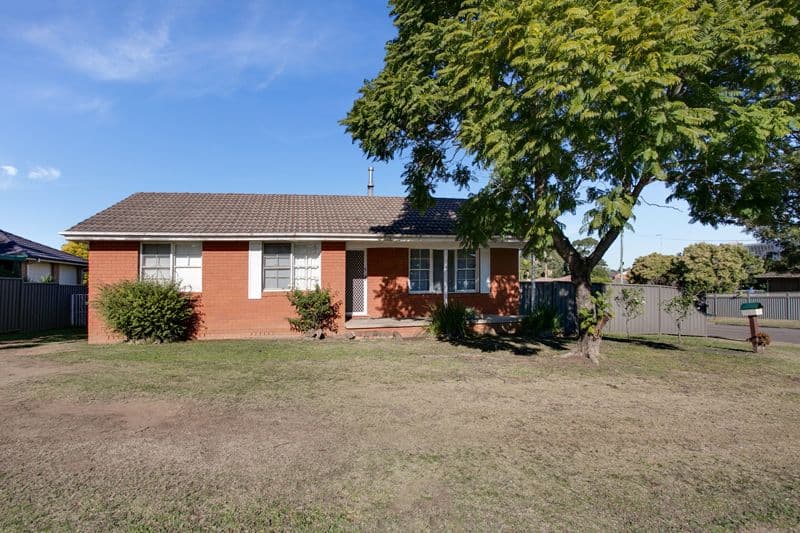 6 Joanna Street, South Penrith - Thumbnail 2