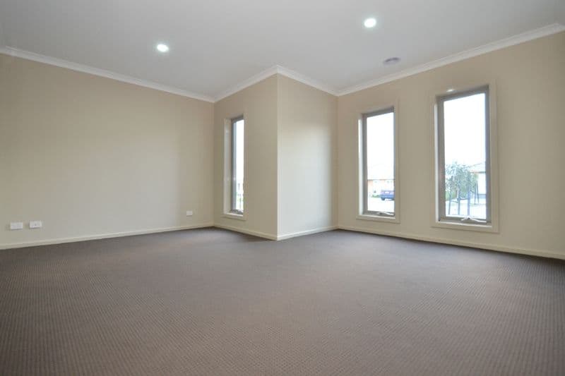 42 Dunraven Crescent, DOREEN VIC 3754, Doreen - Thumbnail 5