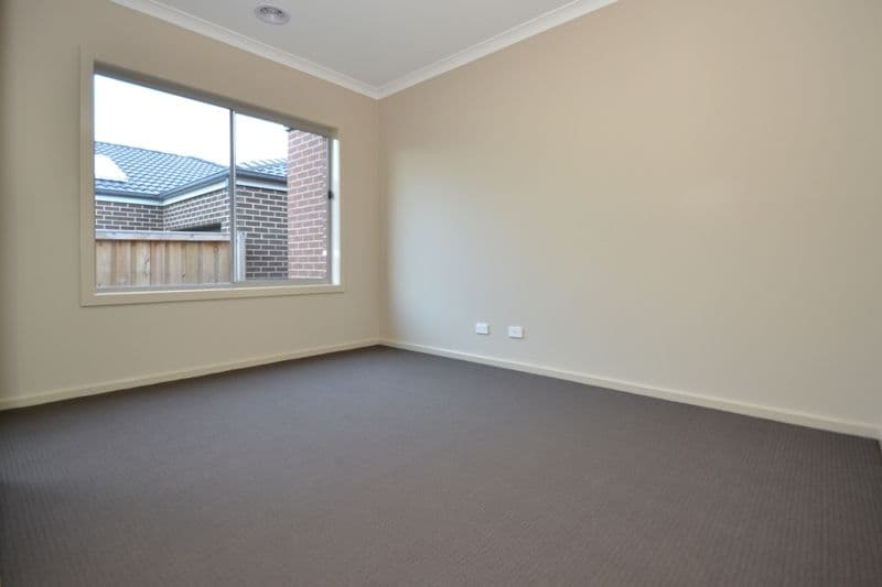42 Dunraven Crescent, DOREEN VIC 3754, Doreen - Thumbnail 8
