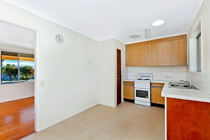 19 Robertson Road, KILLARNEY VALE NSW 2261, Killarney Vale - Thumbnail 4