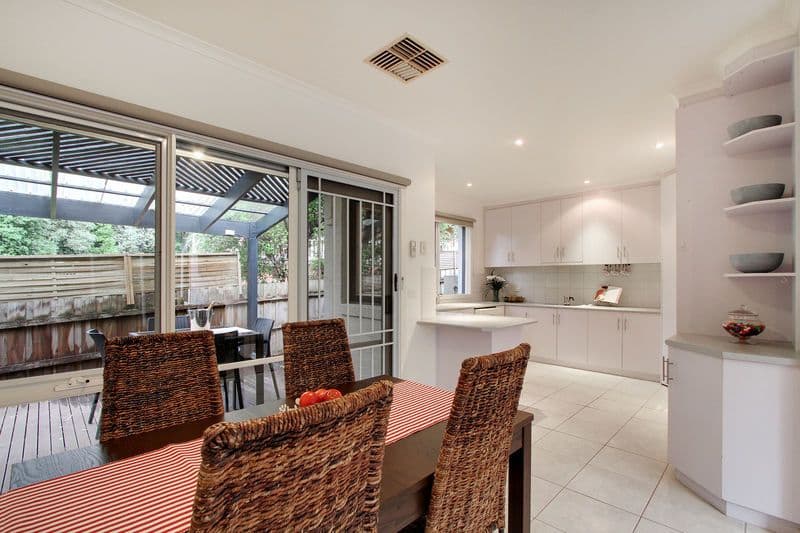 14 GLENVIEW Court, CROYDON NORTH VIC 3136, Croydon North - Thumbnail 4