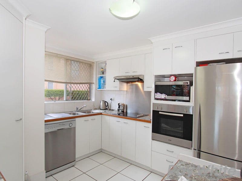 2 133 Albany Creek Road, ASPLEY QLD 4034, Aspley - Thumbnail 4